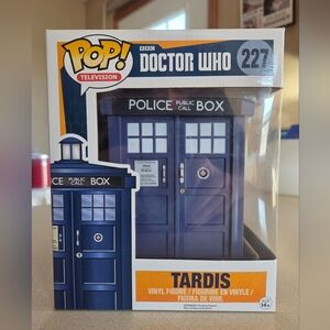 Funko Pop! Doctor Who TARDIS Vinyl Figure - Blue
